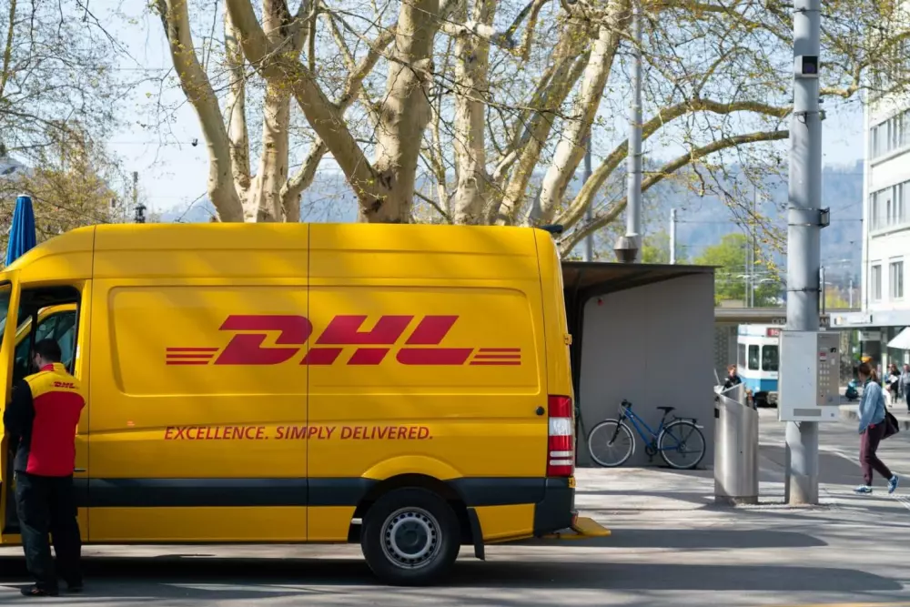 Véhicule utilitaire DHL