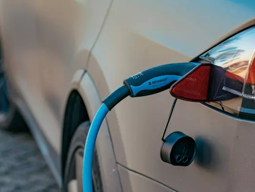 Installation d'une borne de recharge électrique privée - Tolv